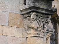 Saint-Julien-du-serre, Eglise, Chevet, Chapiteau, Monstre quadrupede